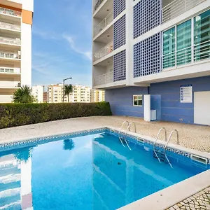 https://faia-beachpearl-by-encantos-do-algarve-1002.hotelaalgarve.com